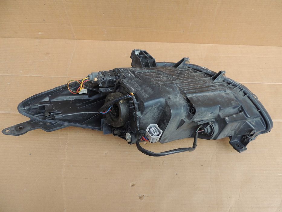 Lampa przednia prawa europejska Mazda 2 II DE 07,08,09,10,11,12-15