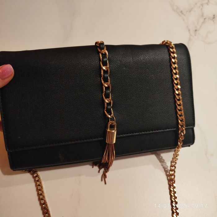 Czarna klasyczna torebka