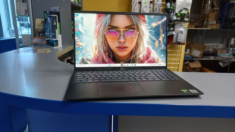 Ігровий Dell Vostro 7500/ I5 - 10300H/  DDR4 - 24 /SSD M2 NVMe 512/ GTX-1650TI