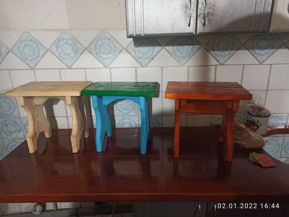 Продам табурет стулья