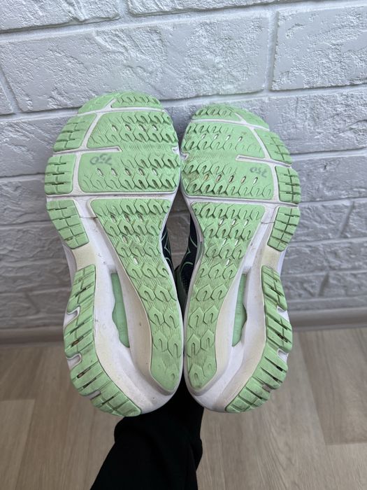 Кросівки Mizuno Wave Equate 9