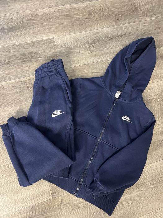 Спортивний костюм Nike