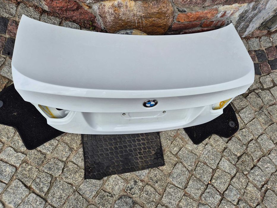 bmw e90 lci sedan klapa tylna bagażnika tył biała ALPINWEISS 3