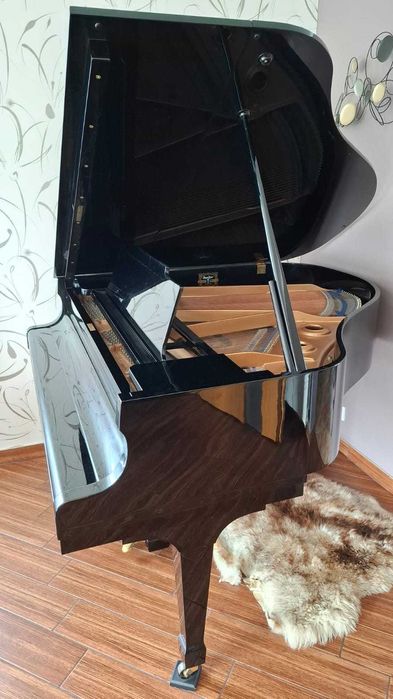 Fortepian gabinetowy Kawai model KG-1C
