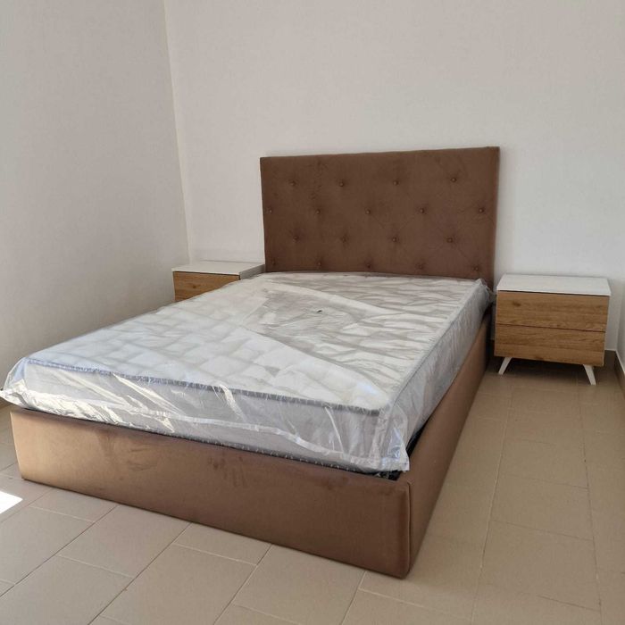 Camas de Casal Estofadas de Luxo 199€ Disp. em Várias Cores! 190x140m!