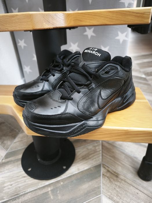 Nike Monarch IV.