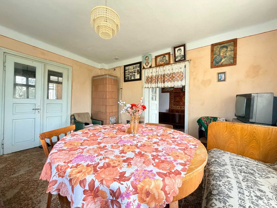 Продаж будинку 65 м² з ділянкою 6 соток у селі Грушів