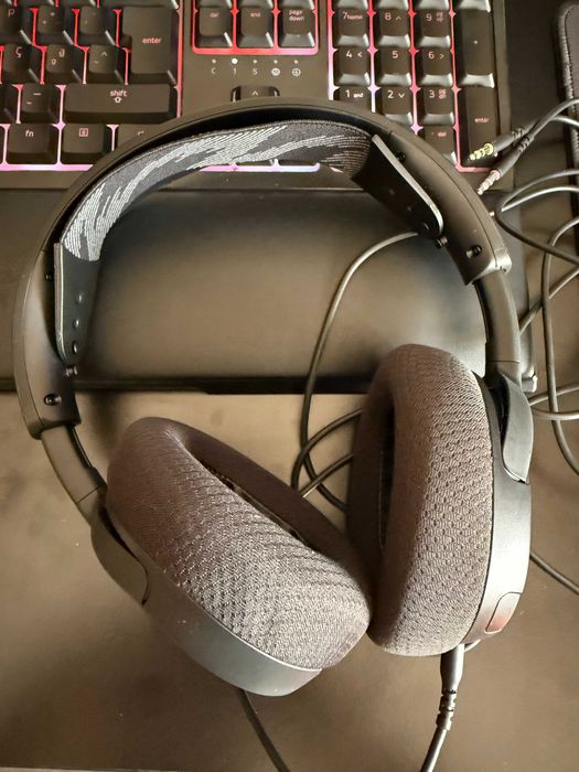 Auscultadores Gaming STEELSERIES Arctis Nova 1