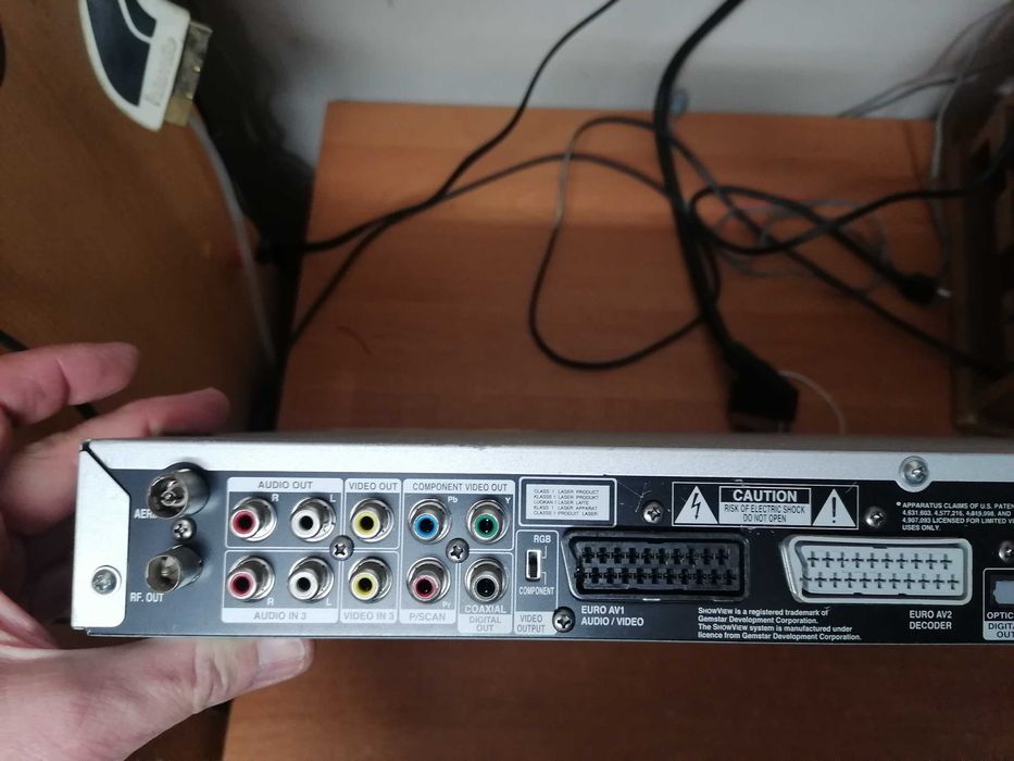 Nagrywarka LG RH7000 80GB