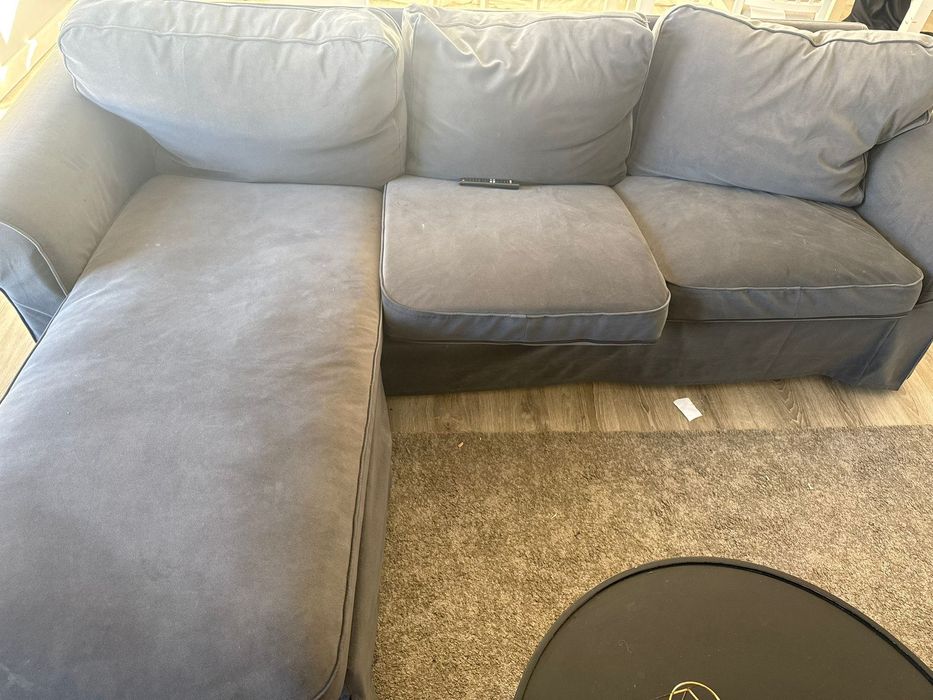 Vendo meu sofá em ótimo estado, 10 meses de uso ainda tenho a garantia