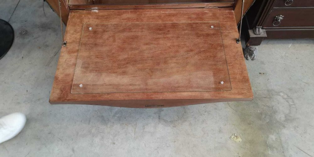 Movel Bar/garrafeira em madeira antigo