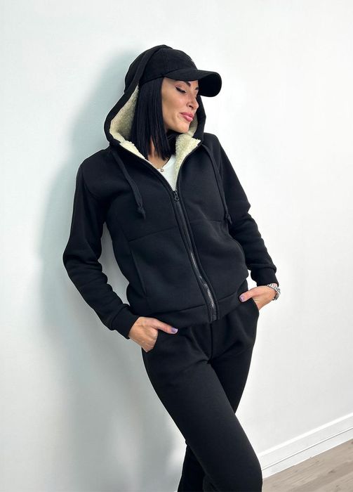 Спортивные костюмы на меху женские