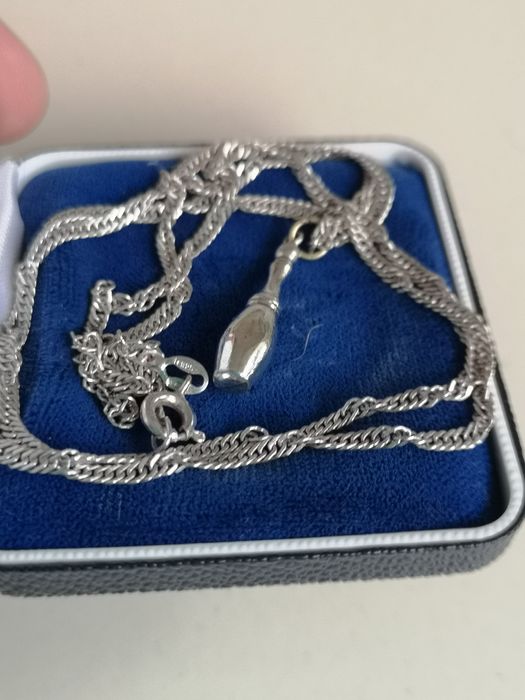 zawieszka kręgiel na łańcuszku srebro vintage