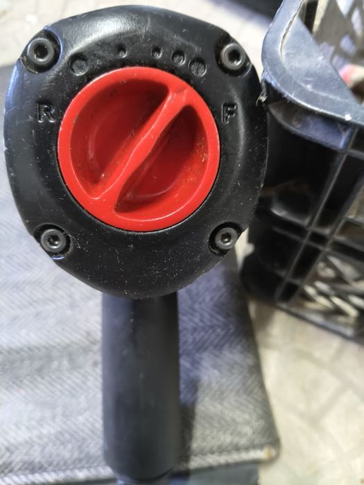 Aparafusadeira de impacto como nova