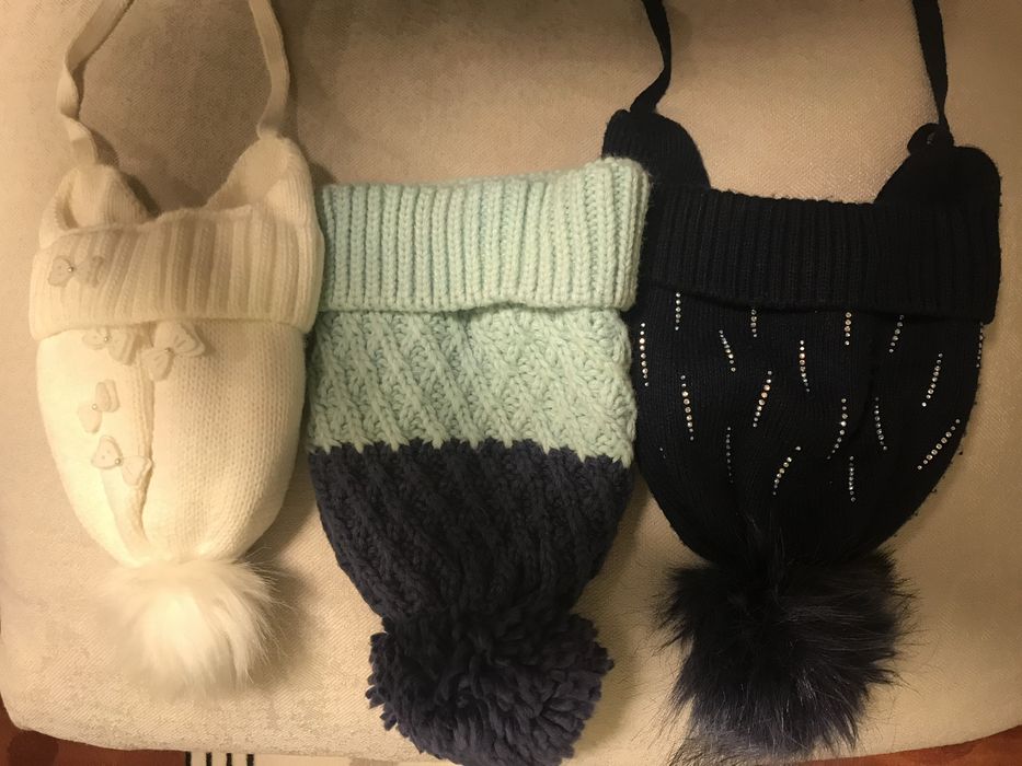 Продам шапки на зиму