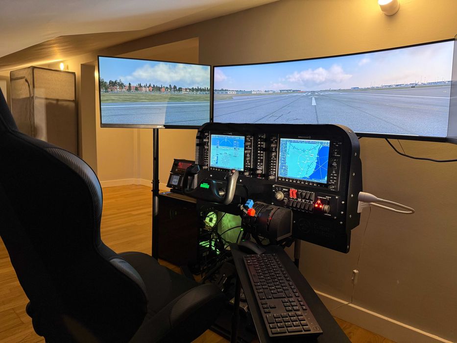 Flight Simulator with RealSimGear G1000 Panels