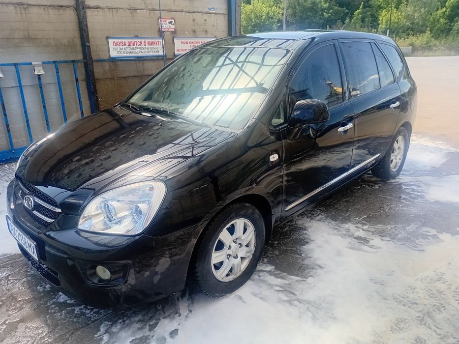 Продам автo Kia Carens 2008 года газ/бензин ,комфортний симейний автомобиль