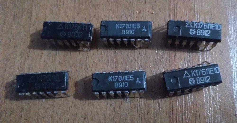 Комплект раритетных советских радиодеталей (Моторы, ИМС, Транзисторы)