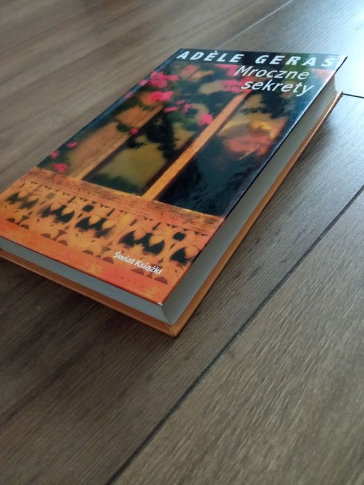 Książka Mroczne sekrety Adele Geras