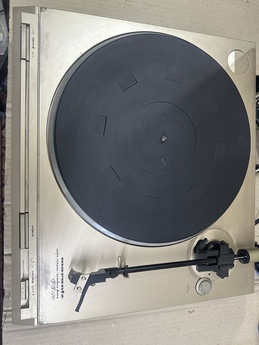 Виниловый проигыватель Marantz TT 120