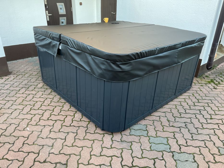 Jacuzzi ogrodowe caloroczne Balboa Gecko