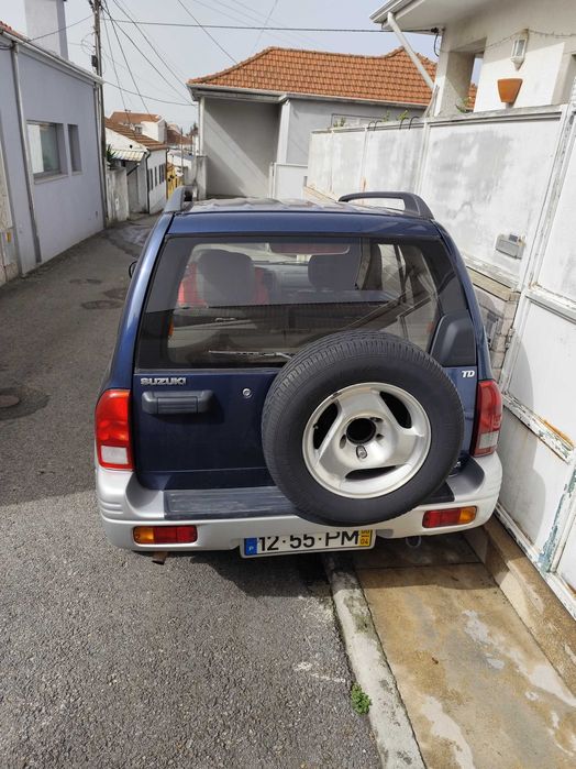 Gipe Suzuki Vitara só de um dono em excelente estado de conservação