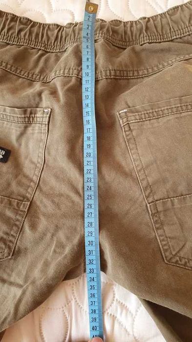Tabaczkowe spodenki regular Fit Croop 30