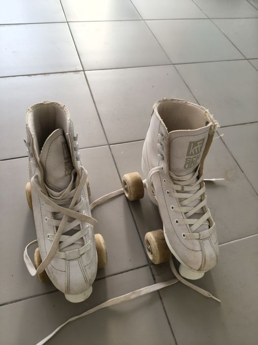 Patins muito bom estado