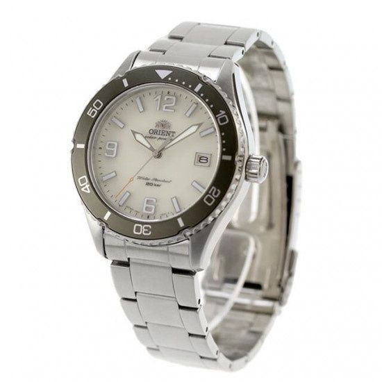 Orient Kamasu SOLAR RA-WJ0003S (39.9 mm) 200 m. WR, safira