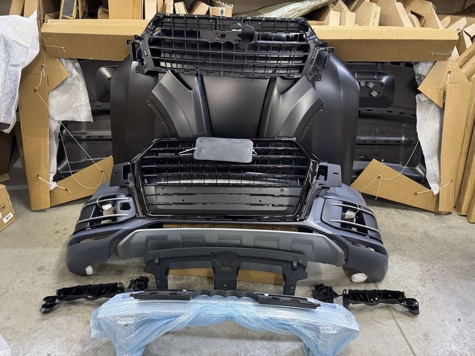 Решетка бампера радиатора Audi Q7  Ауди Ку7