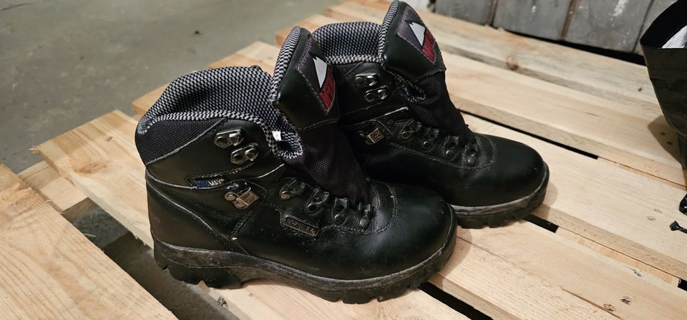 McKINLEY buty męskie trekkingowe rozmiar 38 wkładka 24cm używane