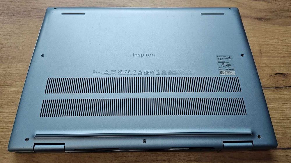 Dell Inspiron 14 7435 2-in-1 AMD Ryzen  5 7530U / 8GB LPDDR4x / 512GB SSD / FHD+ Touch