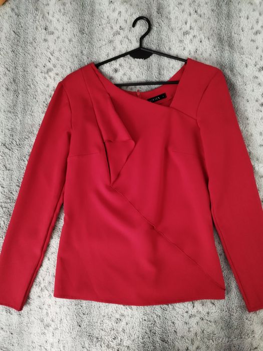 Piękna czerwona bluzka LIVIEN w rozmiarze S. Jak nowa