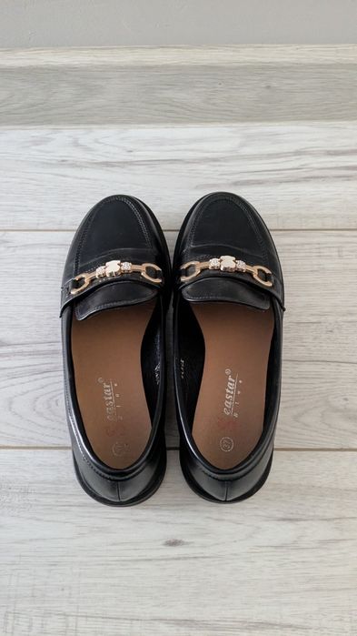 Czarne loafersy mokasyny z ozdobną klamrą Seastar 37