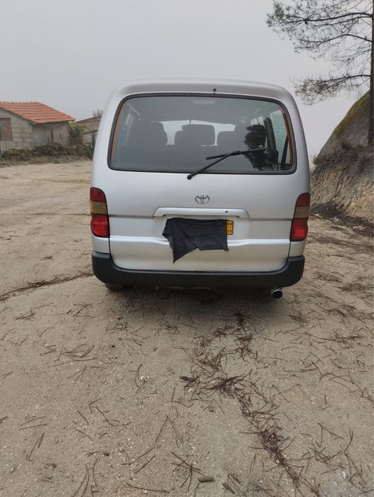 Toyota hiace 9 lugares