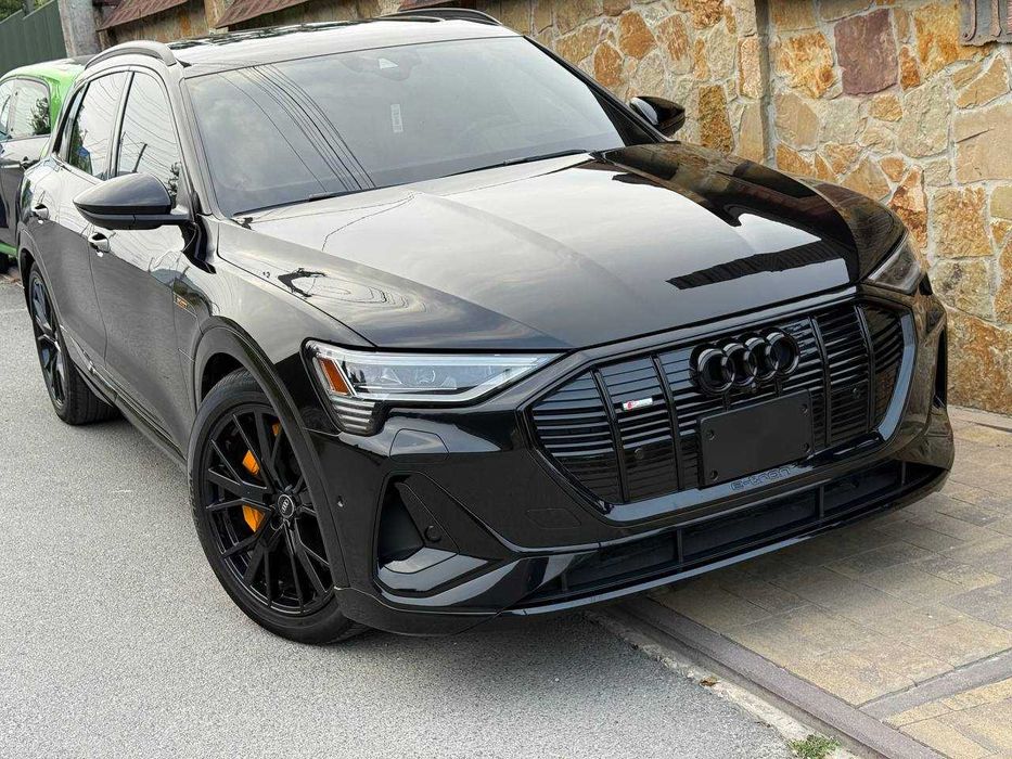 2021 Audi Etron Chronos Edition
