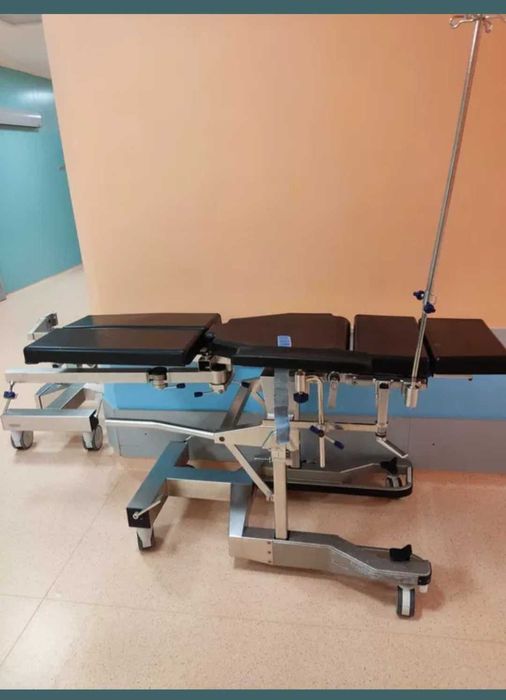 Стіл хірургічний універсальний