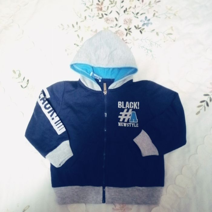 Продам світери на хлопчика