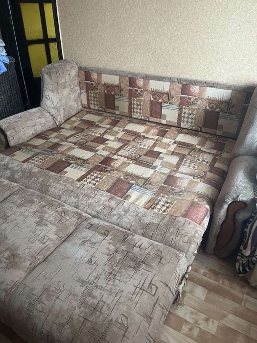 Продам диван розкладний.
