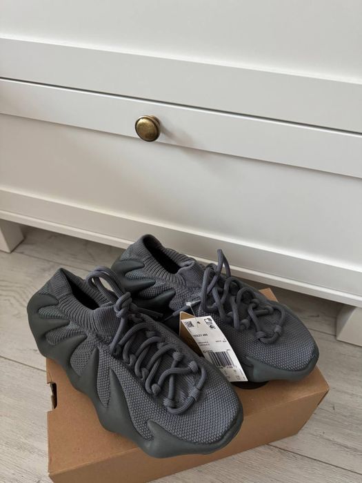 Кроссовки Yezzy оригинал