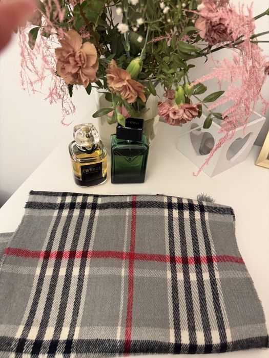 Oryginalny szal Burberry