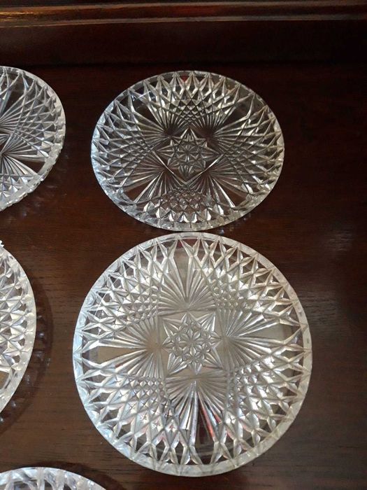 Komplet 7 krysztalowych talerzyków deserowych