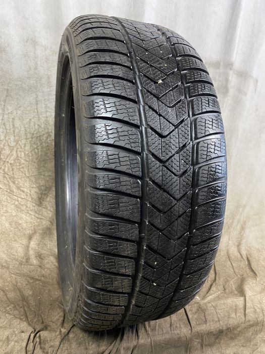 245/45R18 100V Pirelli Sottozero 3 * MO 19rok
