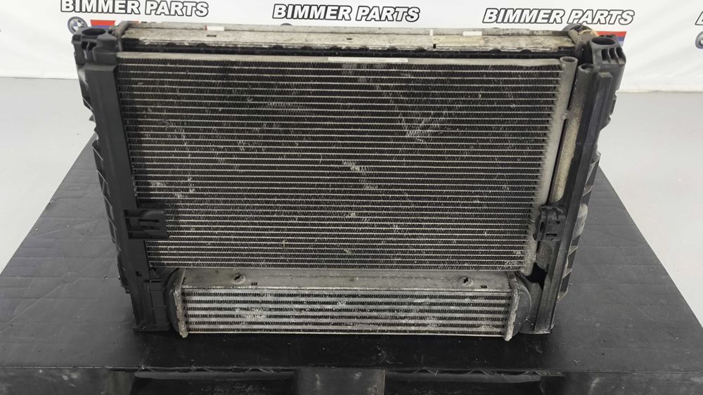 Kit Radiador BMW Serie 3 (E9x) 7810.271 (Sem Termo ventilador)
