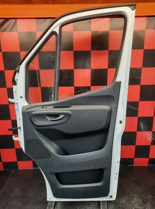 Porta frente direita MERCEDES-BENZ Sprinter 3,5-t (907, 910)