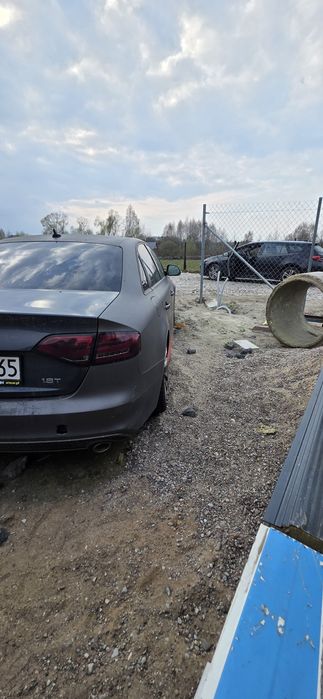 Sprzedam Audi A4  b8 po wypadku