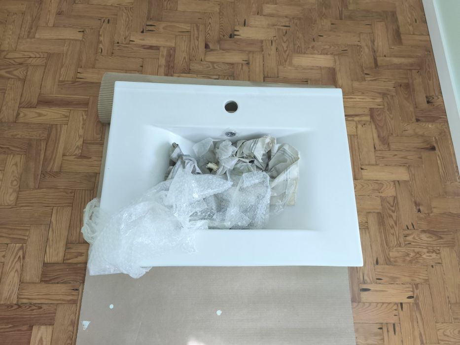 Lavatório WC NOVO com móvel, branco