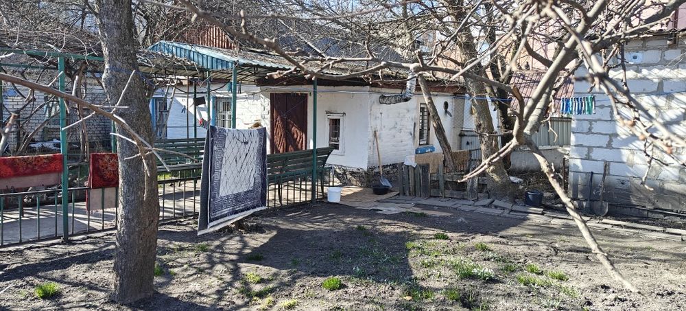 Житомир продам частину будинку