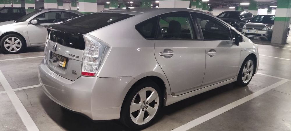 Toyota prius 3G 2011 c/android auto