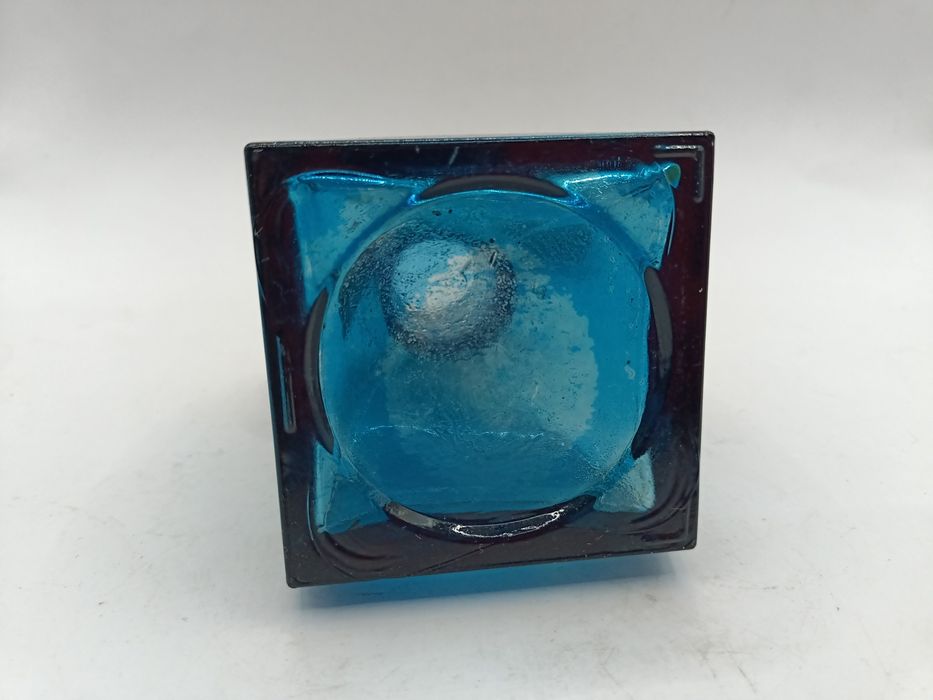 Szklana butelka karafka do łazienki na toaletkę słoń